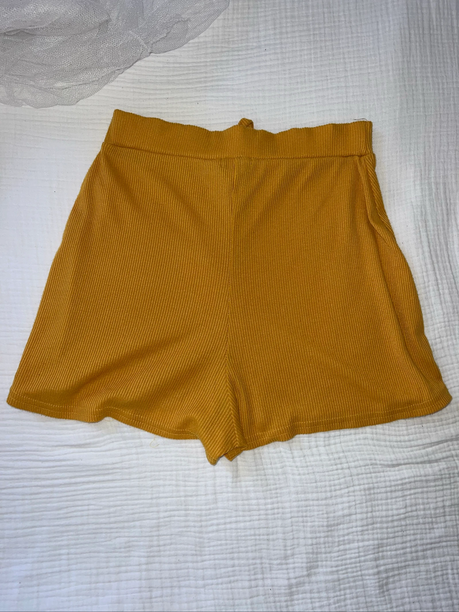 Ribbed yellow shorts – photo 2